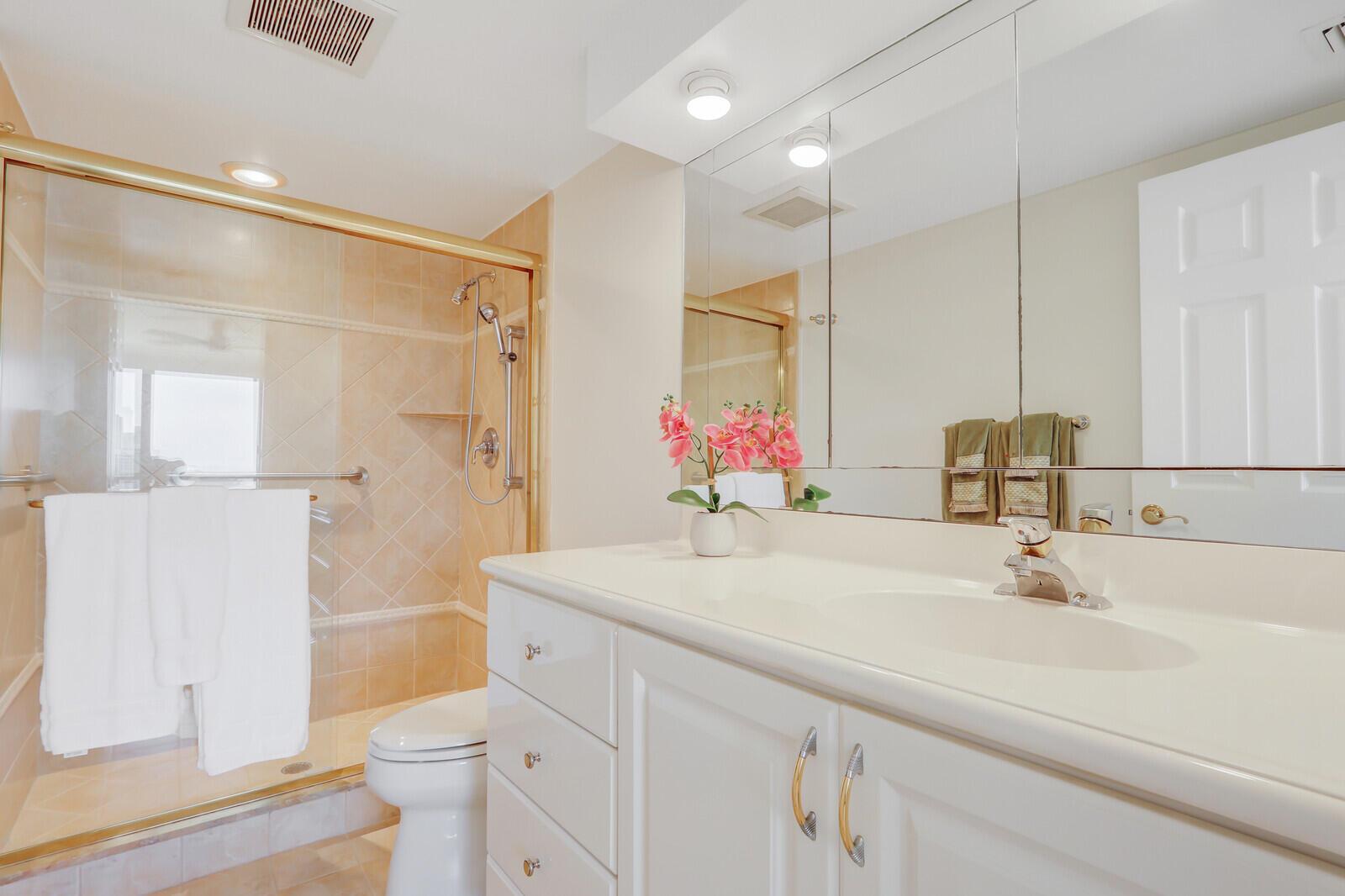 MARTINIQUE 2 CONDO - Residential Lease