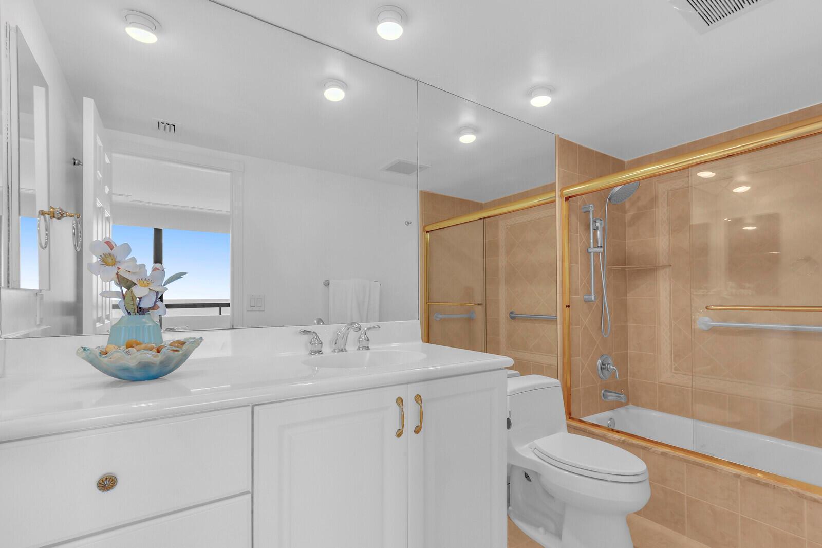 MARTINIQUE 2 CONDO - Residential Lease