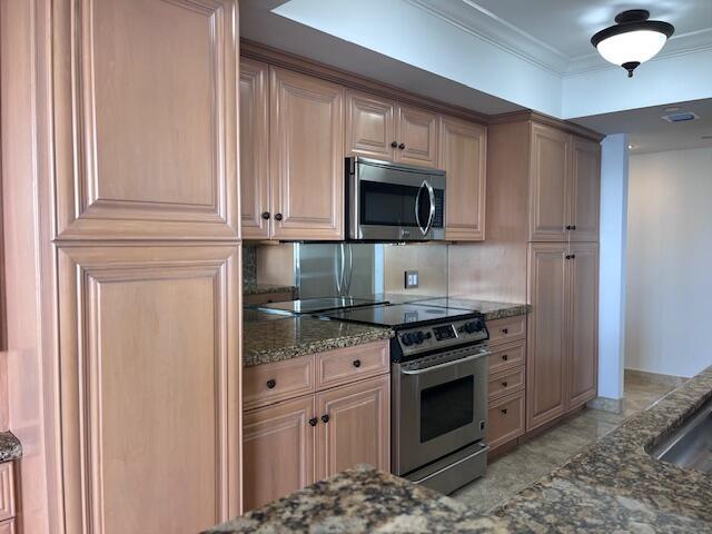 MARTINIQUE 2 CONDO - Residential Lease