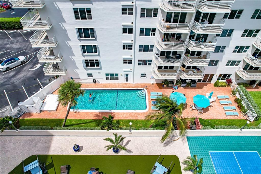 Ocean Sounds Condo - Residential