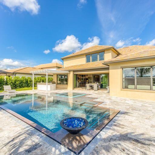 SONOMA ISLES - Residential