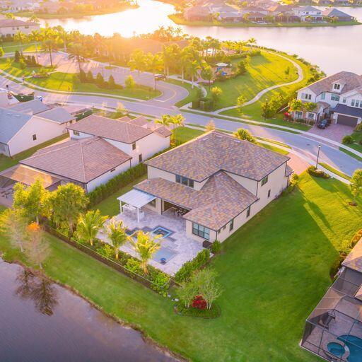 SONOMA ISLES - Residential