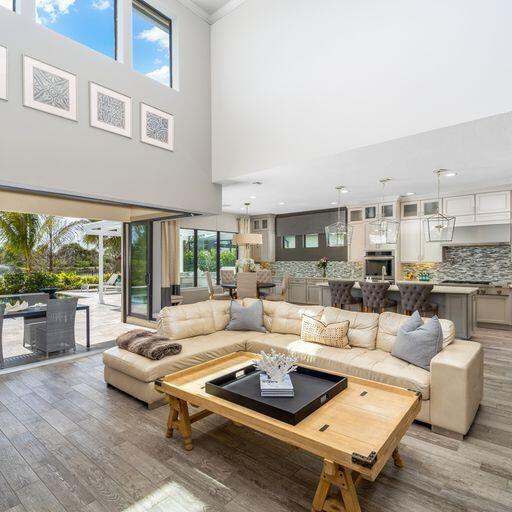 SONOMA ISLES - Residential