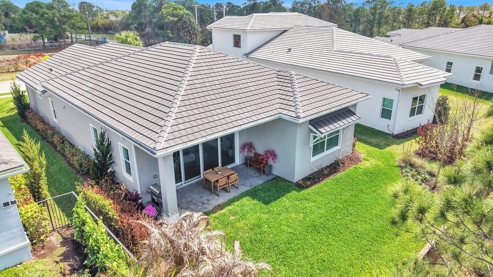 Tesoro Club - Residential Lease