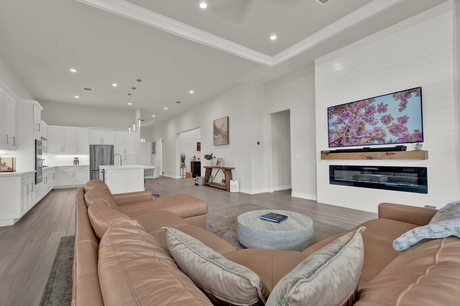 Tesoro Club - Residential Lease