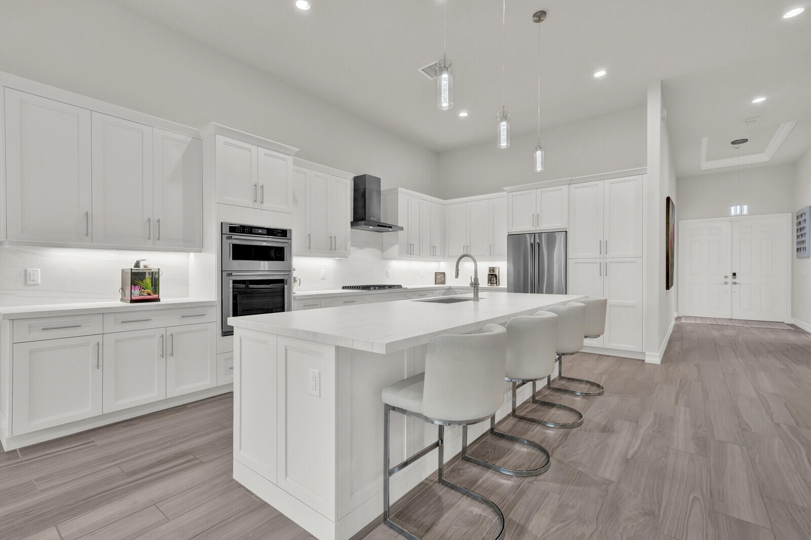 Tesoro Club - Residential Lease