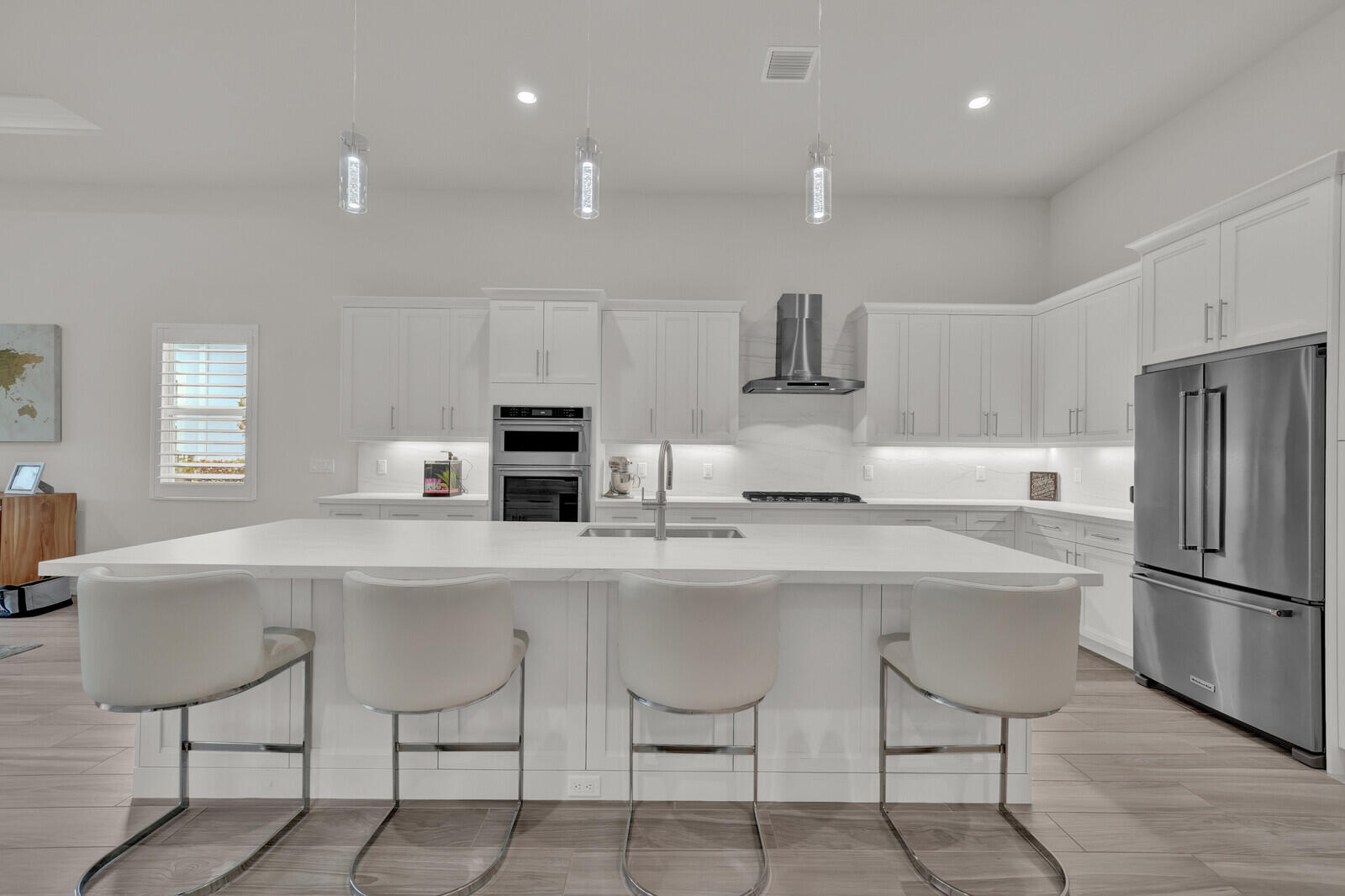 Tesoro Club - Residential Lease