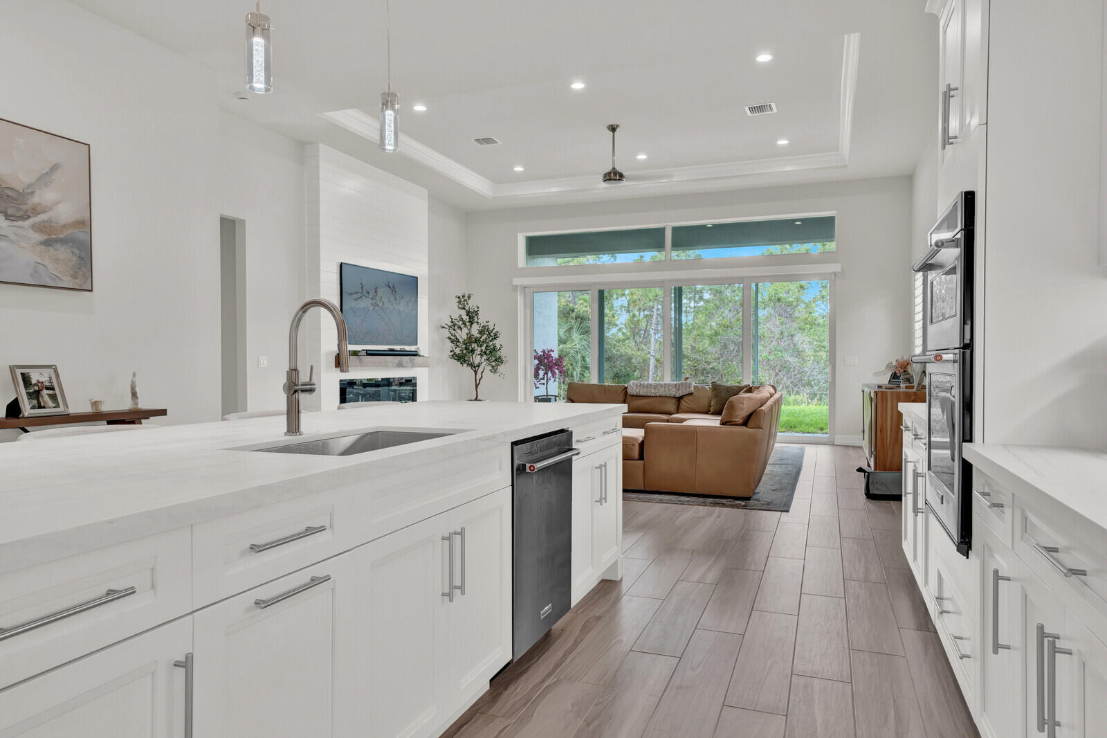 Tesoro Club - Residential Lease