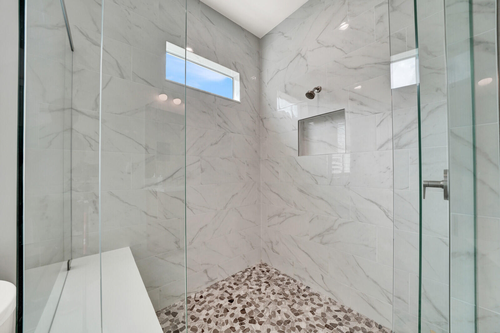 Tesoro Club - Residential Lease