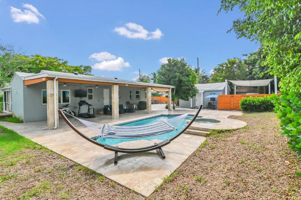 Photo of 504 36th Street, West Palm Beach, FL 33407 (MLS # R11123496)