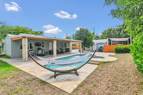 504 36th Street West Palm Beach FL 33407