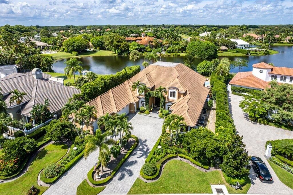 Photo of 13081 Monet Lane, Palm Beach Gardens, FL 33410 (MLS # R10751896)