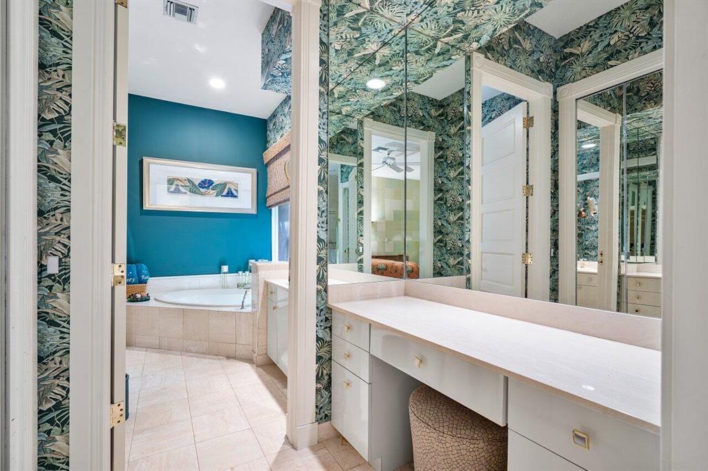 FRENCHMANS CREEK PAR E-2 - Residential