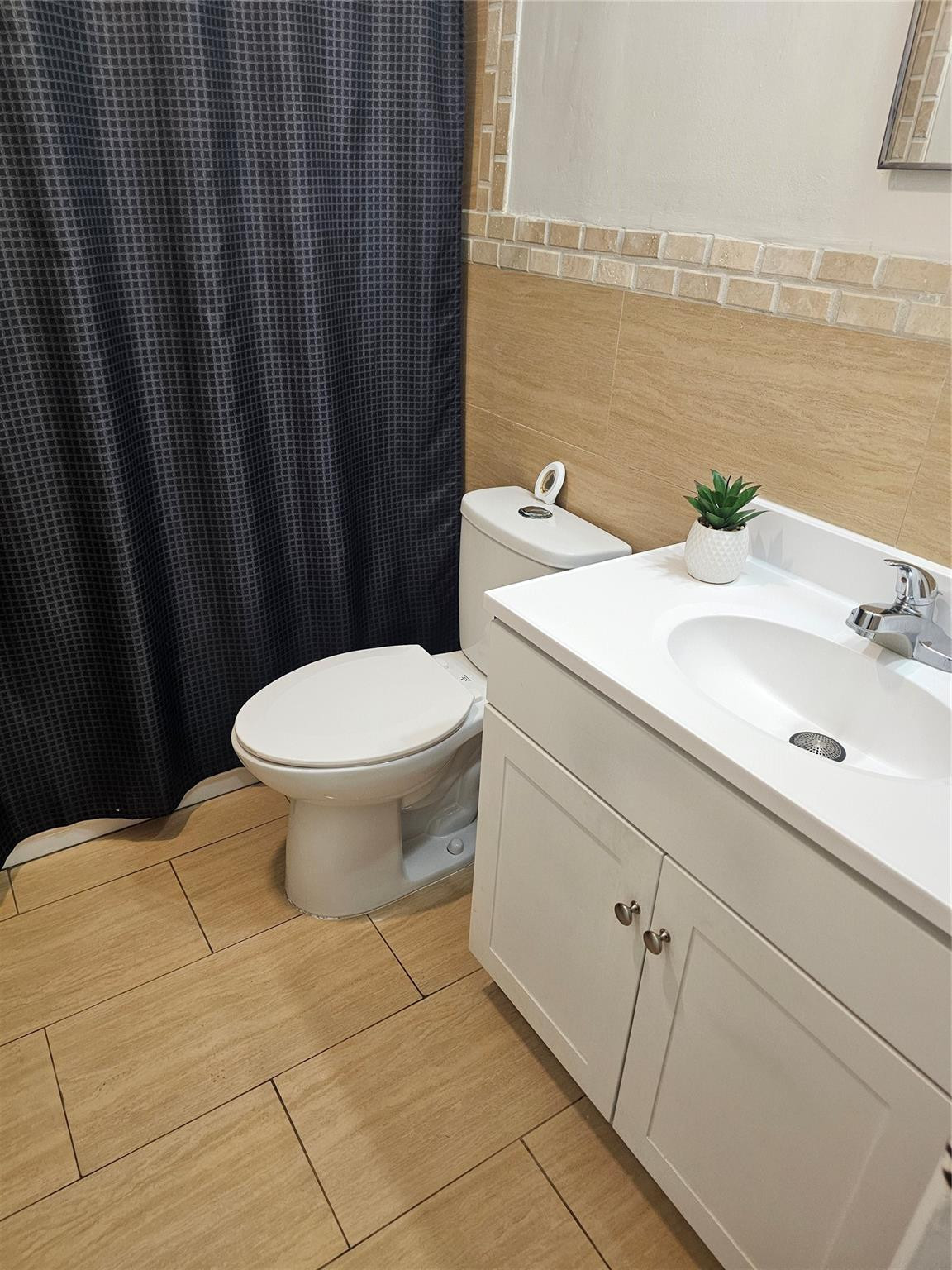 Riverland Village Sec One - Residential Lease