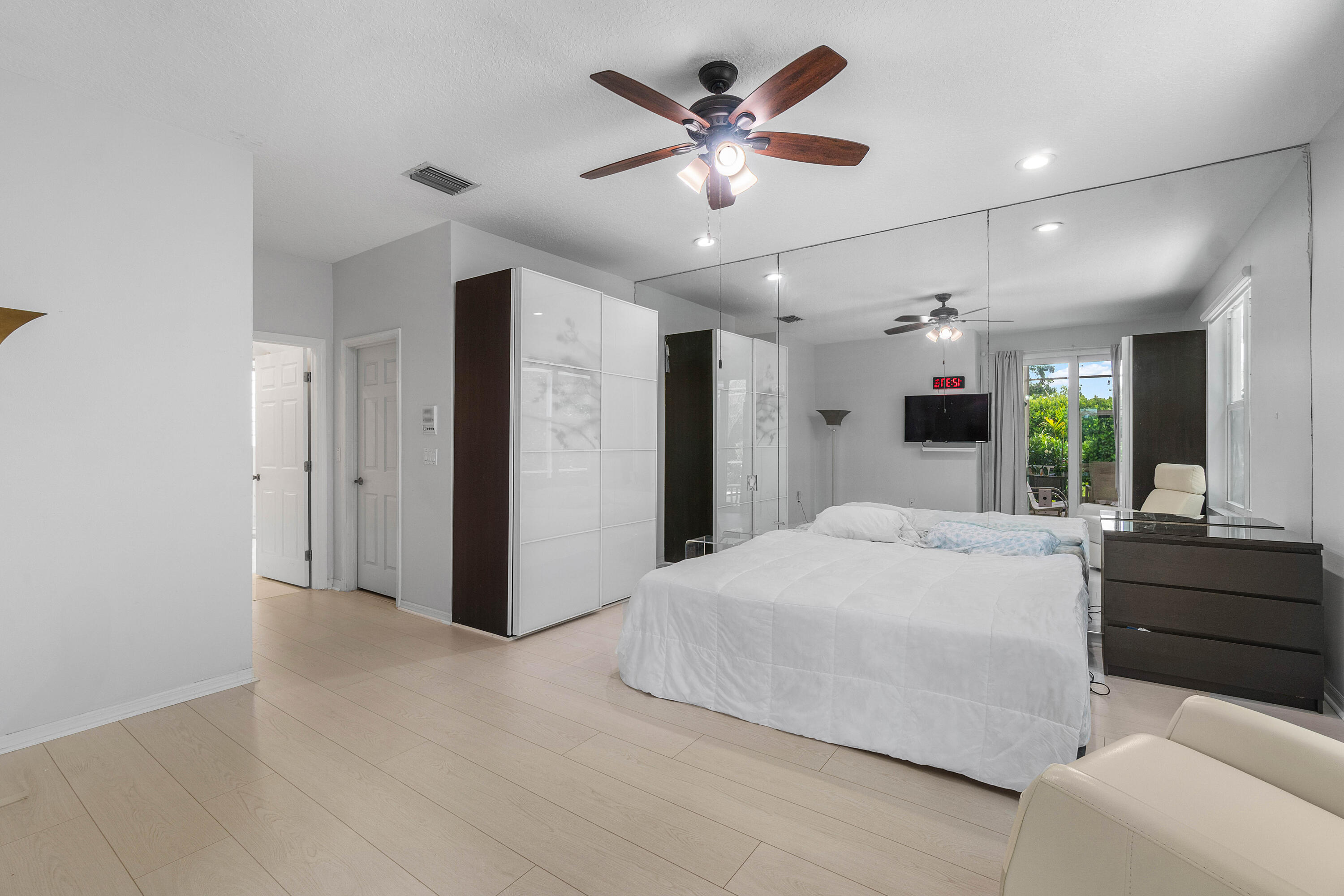 CYPRESS CAY - Residential Lease