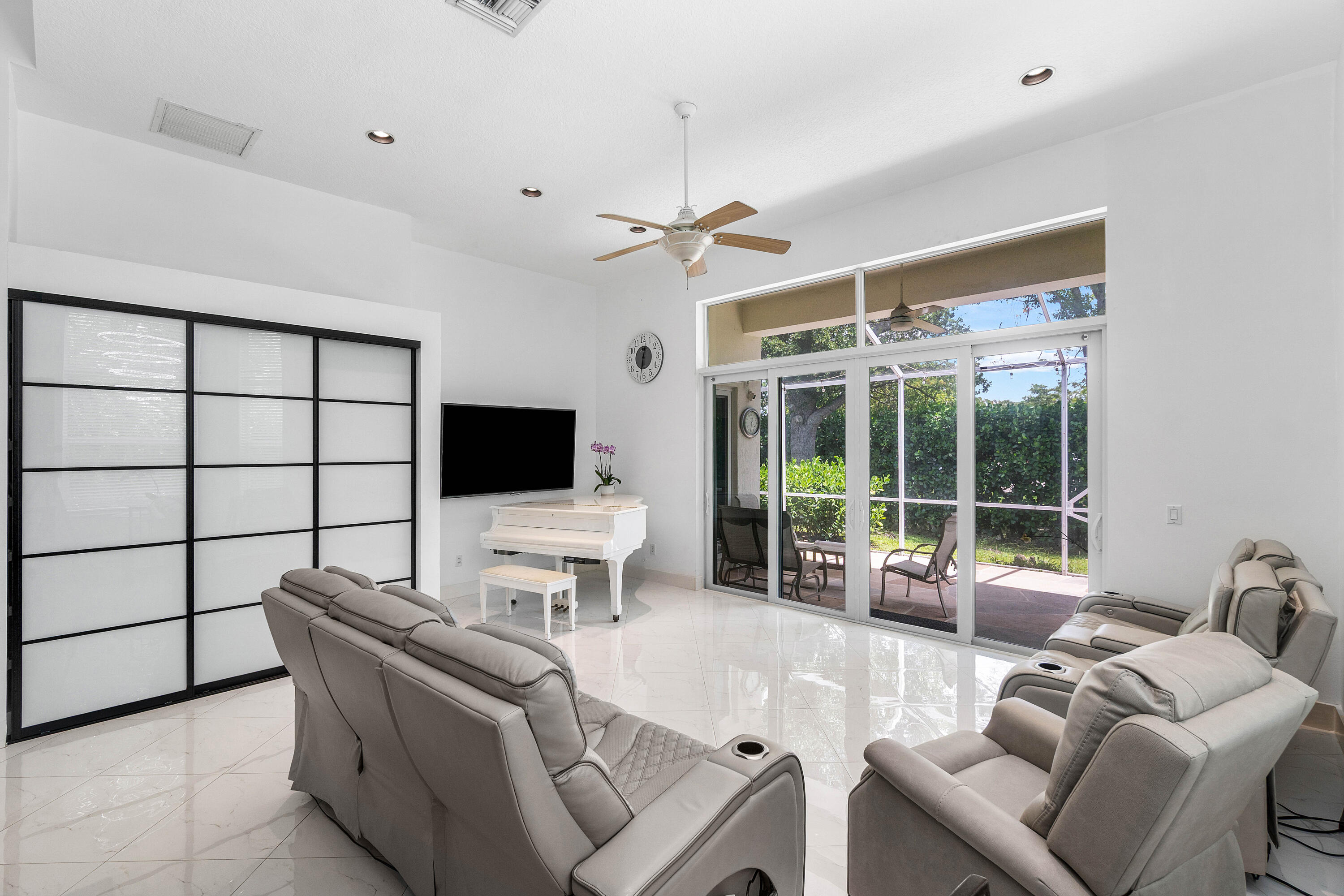 CYPRESS CAY - Residential Lease