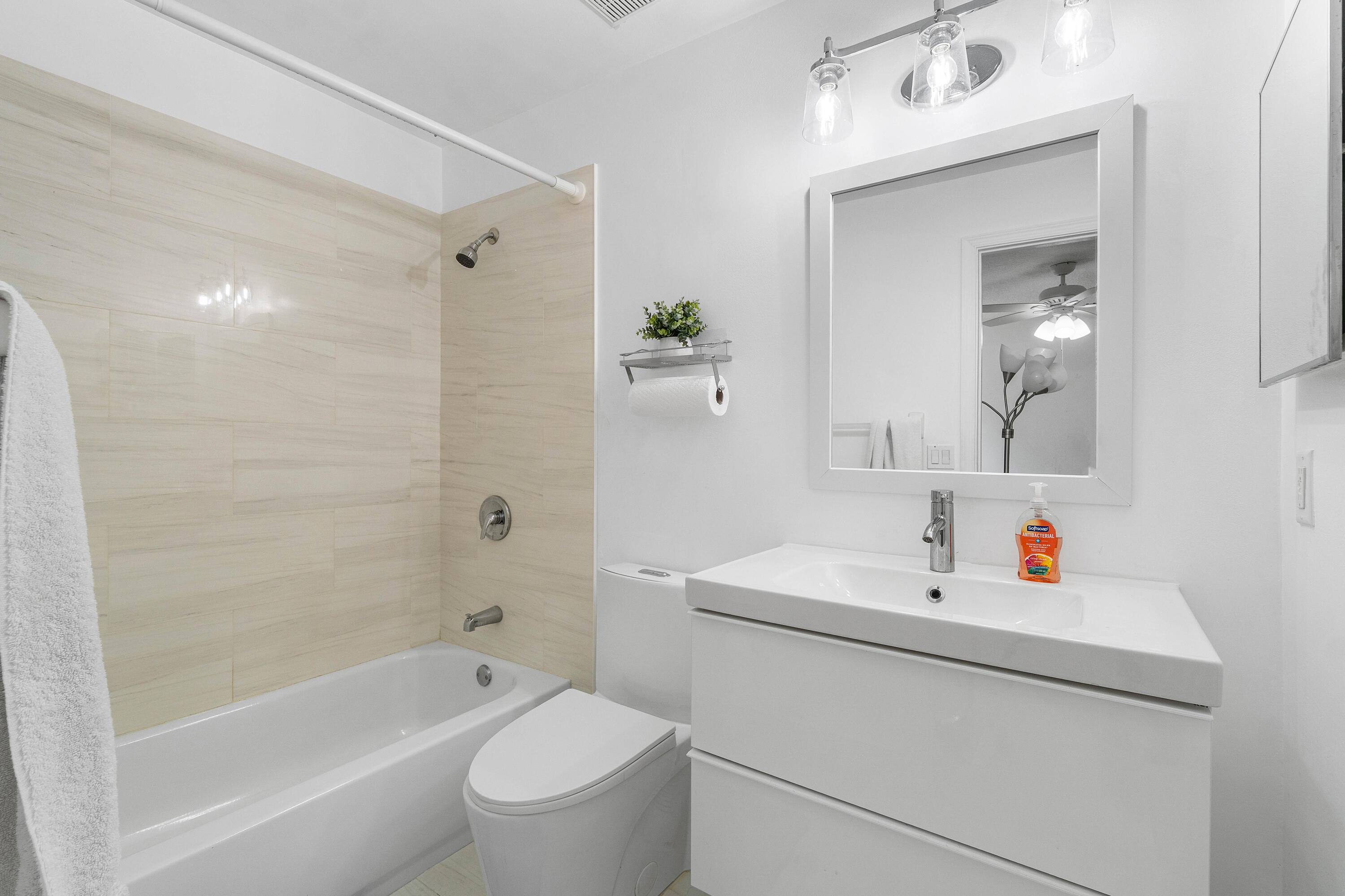 CYPRESS CAY - Residential Lease