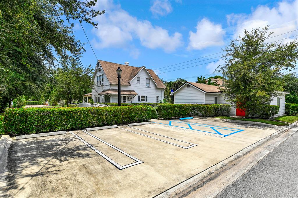 METCALFS - Commercial Sale