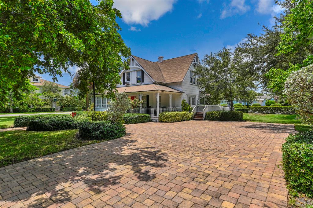 METCALFS - Commercial Sale