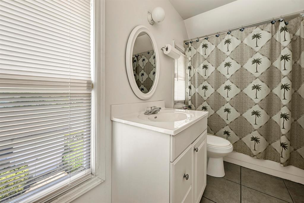 METCALFS - Commercial Sale