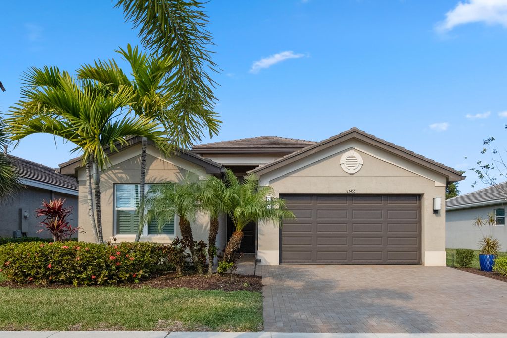 Photo of 11455 SW Golden Mountain Way, Port Saint Lucie, FL 34987 (MLS # R11165862)