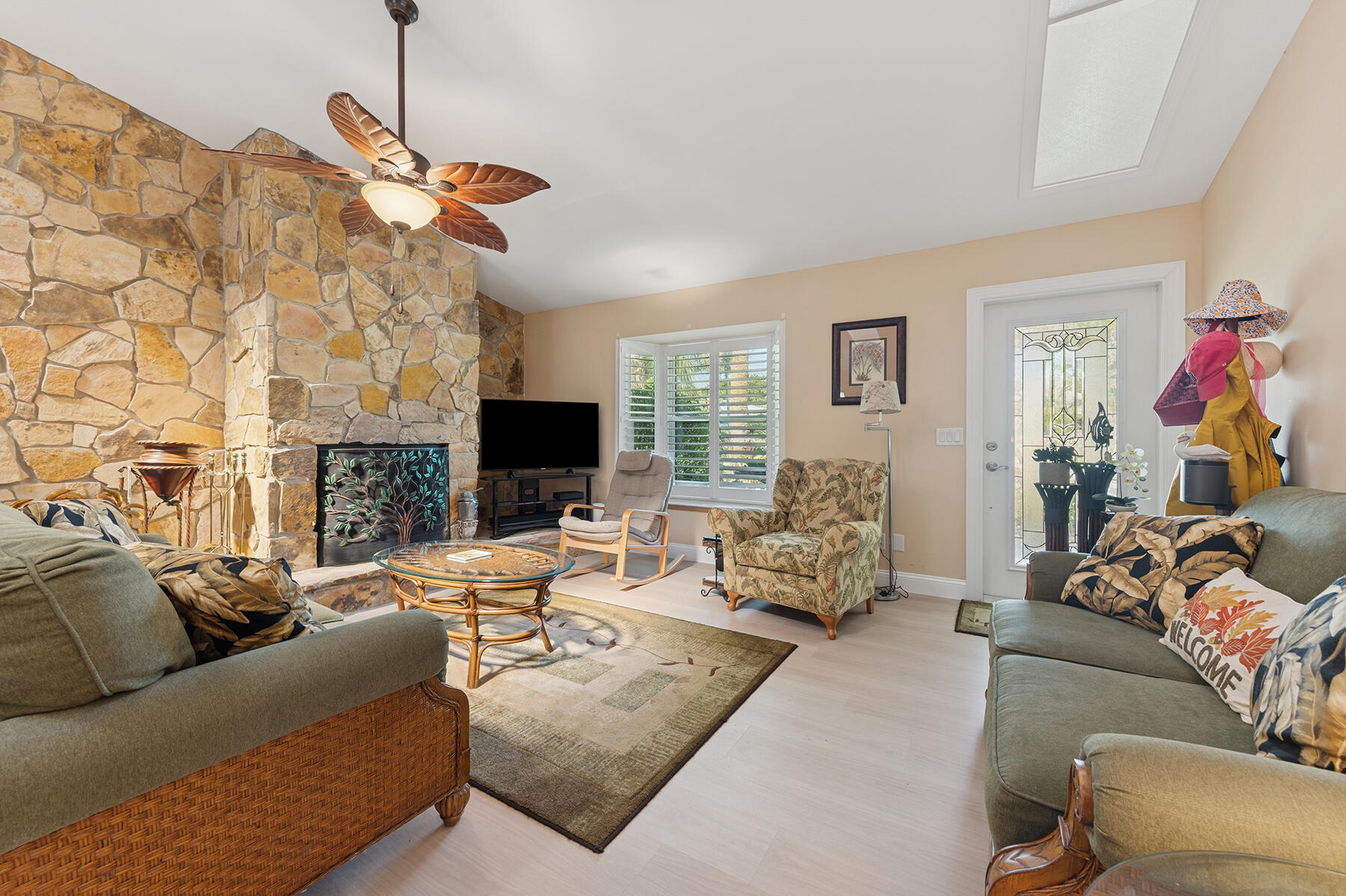 PAPAYA VILLAGE, HOBE HILLS - Residential