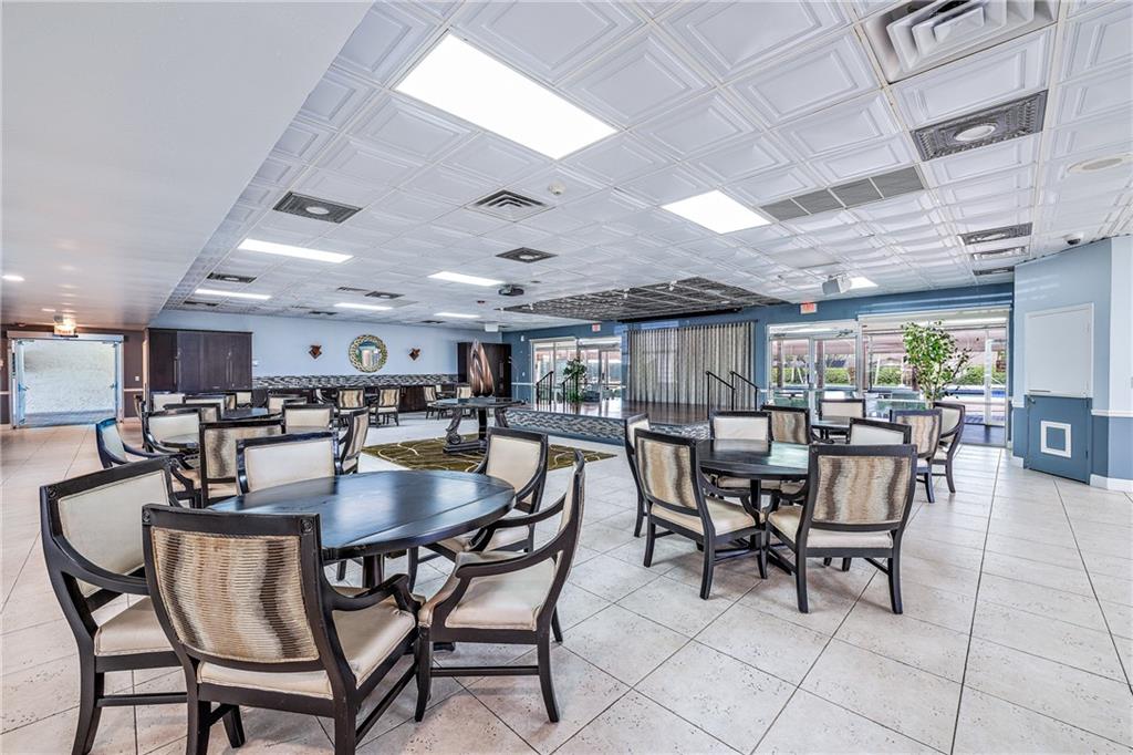 GOLDEN LAKES VILLAGE - Residential