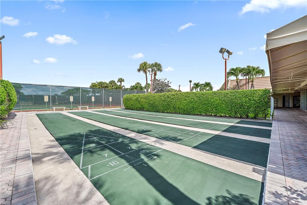 GOLDEN LAKES VILLAGE - Residential