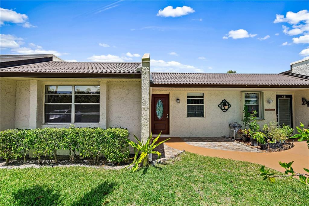 GOLDEN LAKES VILLAGE - Residential