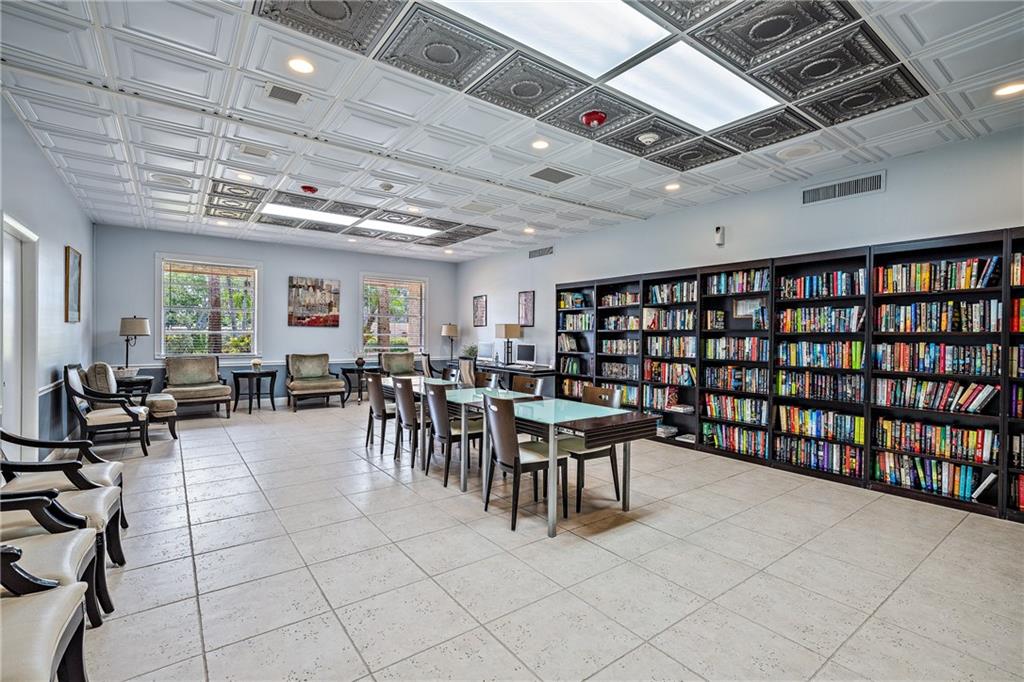 GOLDEN LAKES VILLAGE - Residential