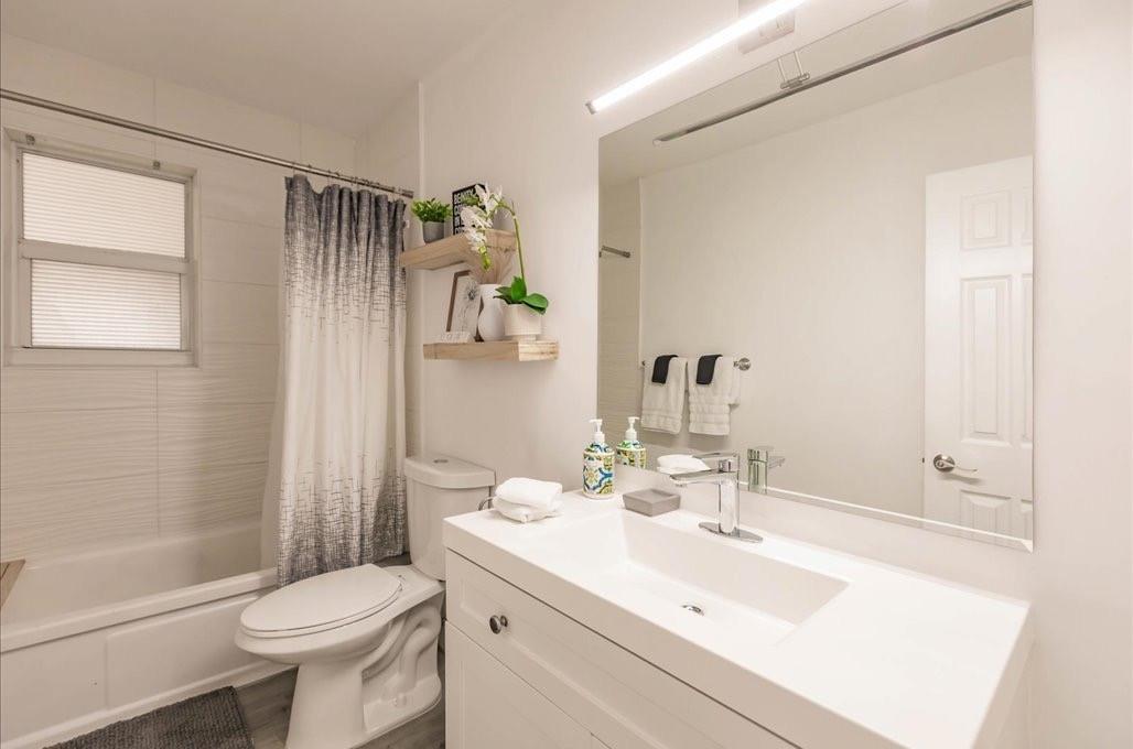 College Tr 2nd Add 19-19 - Residential Lease