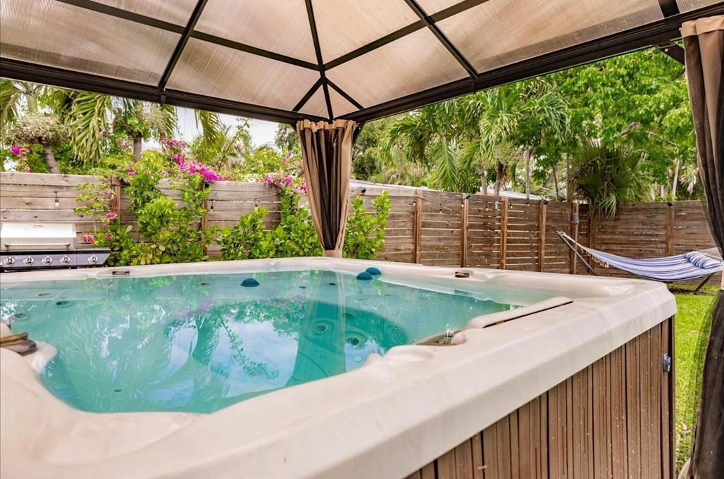 College Tr 2nd Add 19-19 - Residential Lease