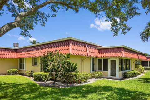 A home in Lake Worth