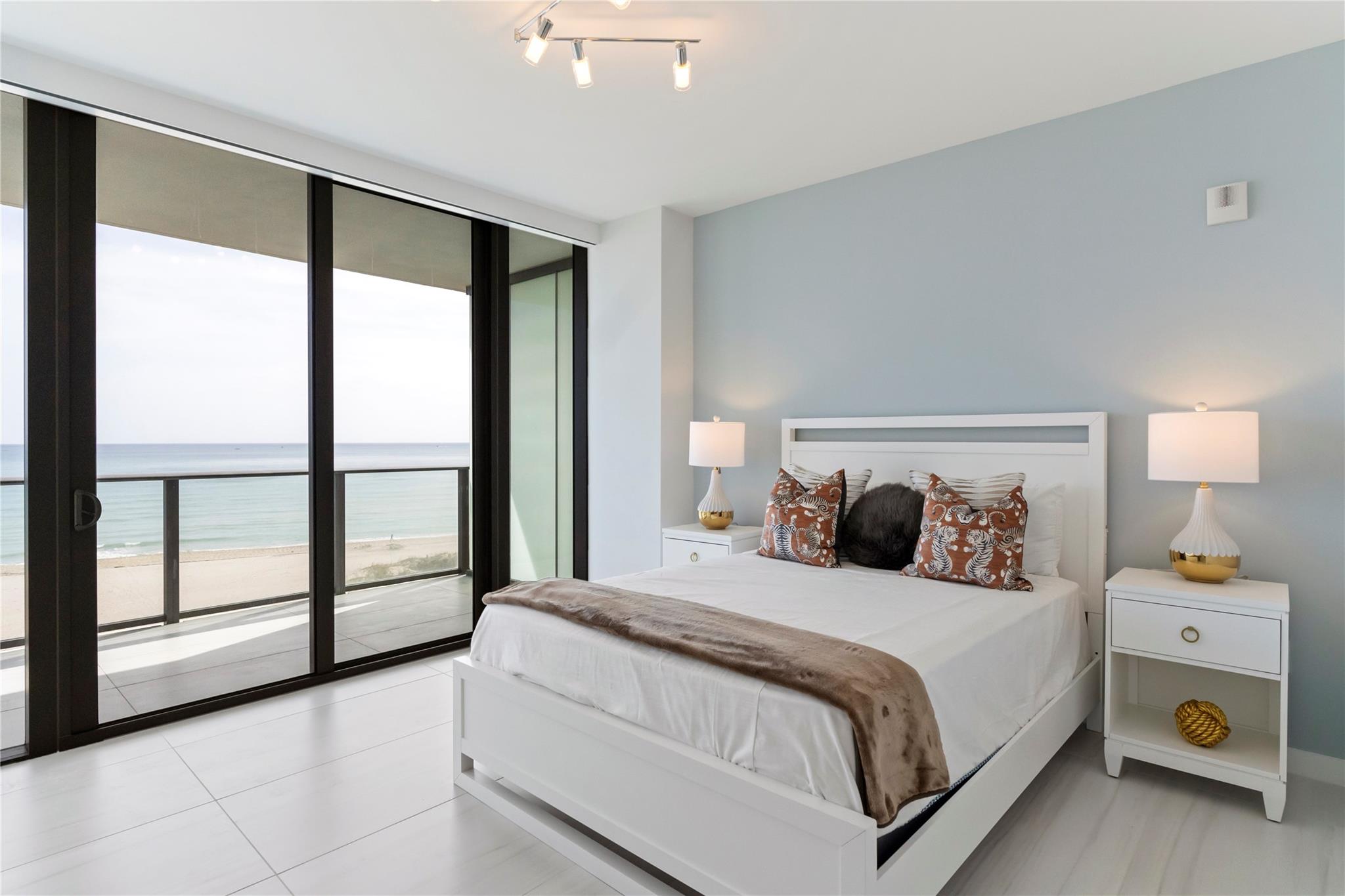 Solemar Beach Condo - Residential