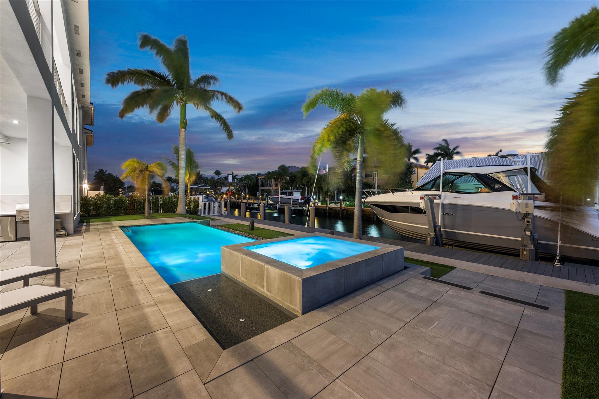 Lighthouse Point - Residential