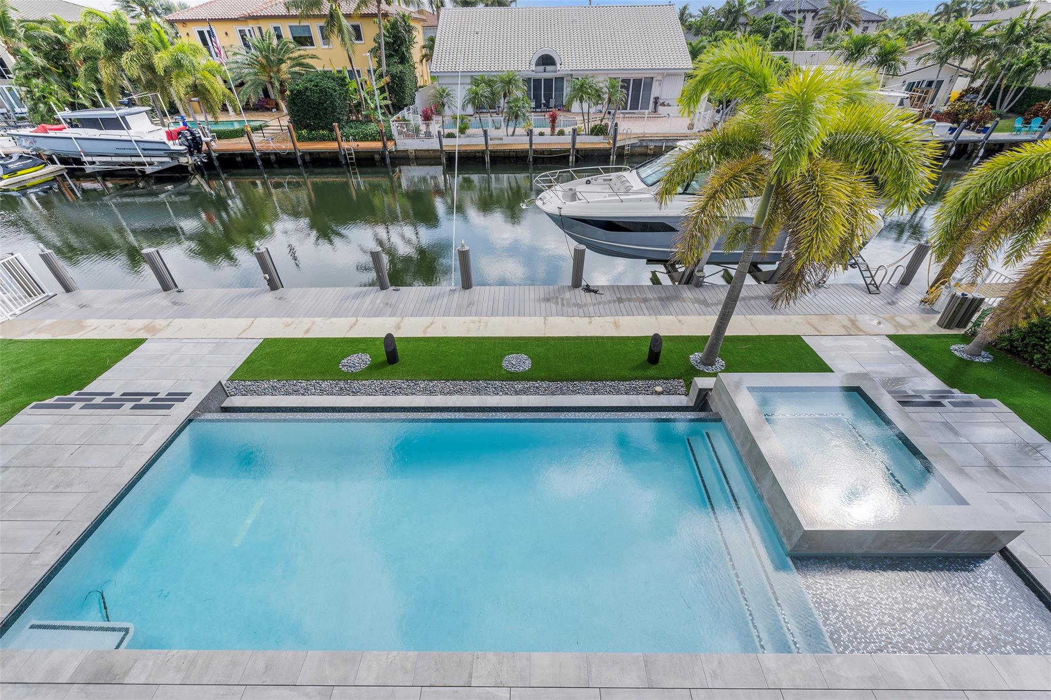 Lighthouse Point - Residential