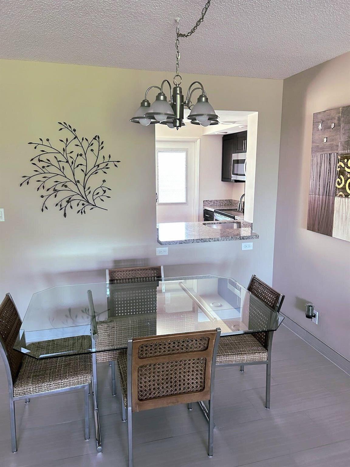 PALM-AIRE COUNTRY CLUB - Residential Lease