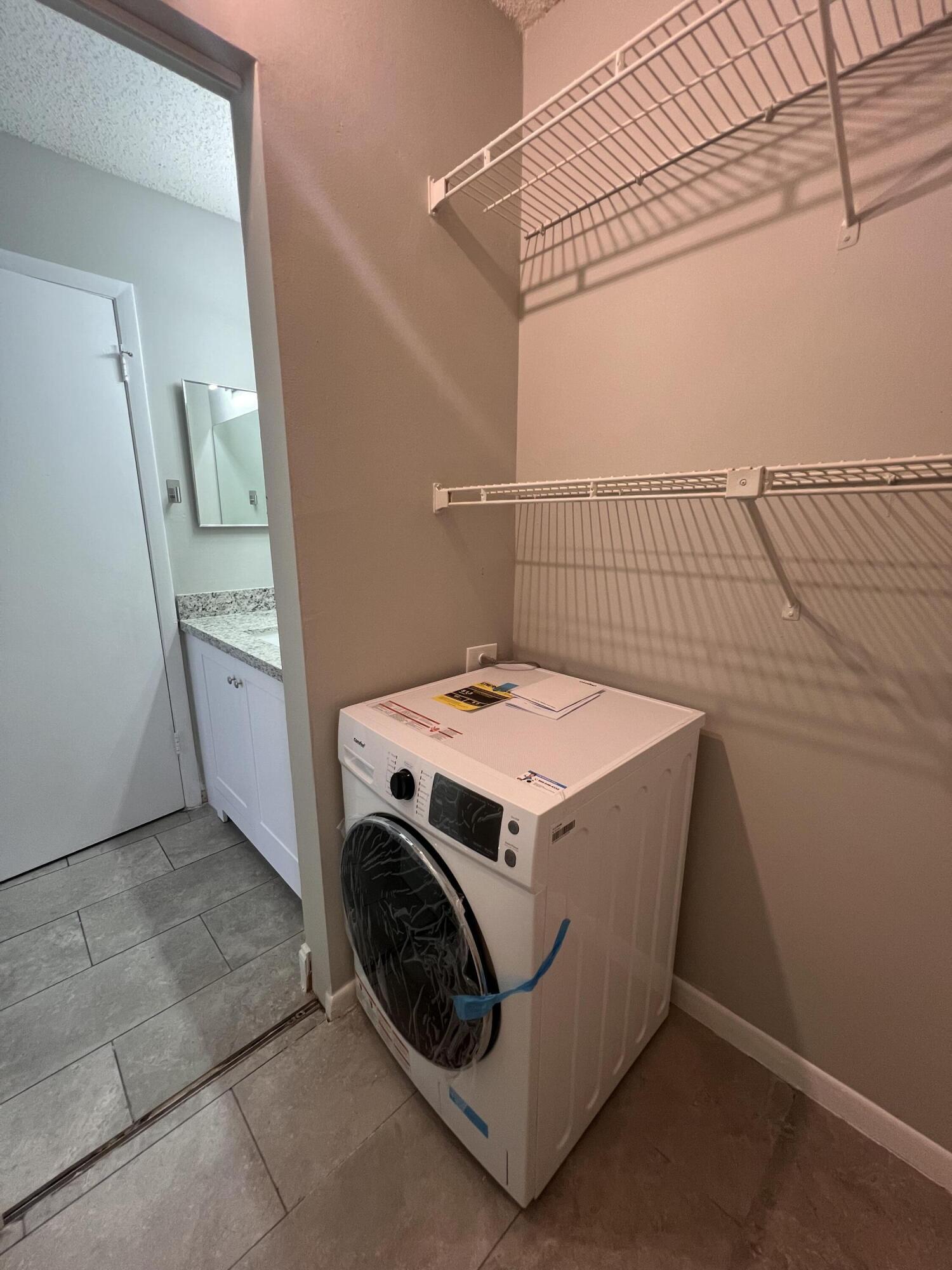 CLEAR LAKE CLUB CONDO - Residential Lease