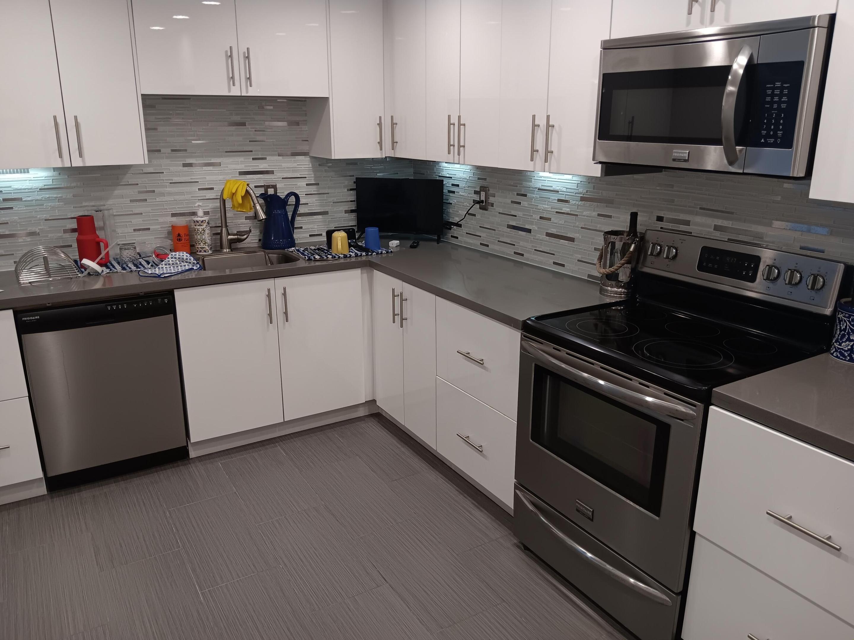 3850 Galt Ocean Drive 102