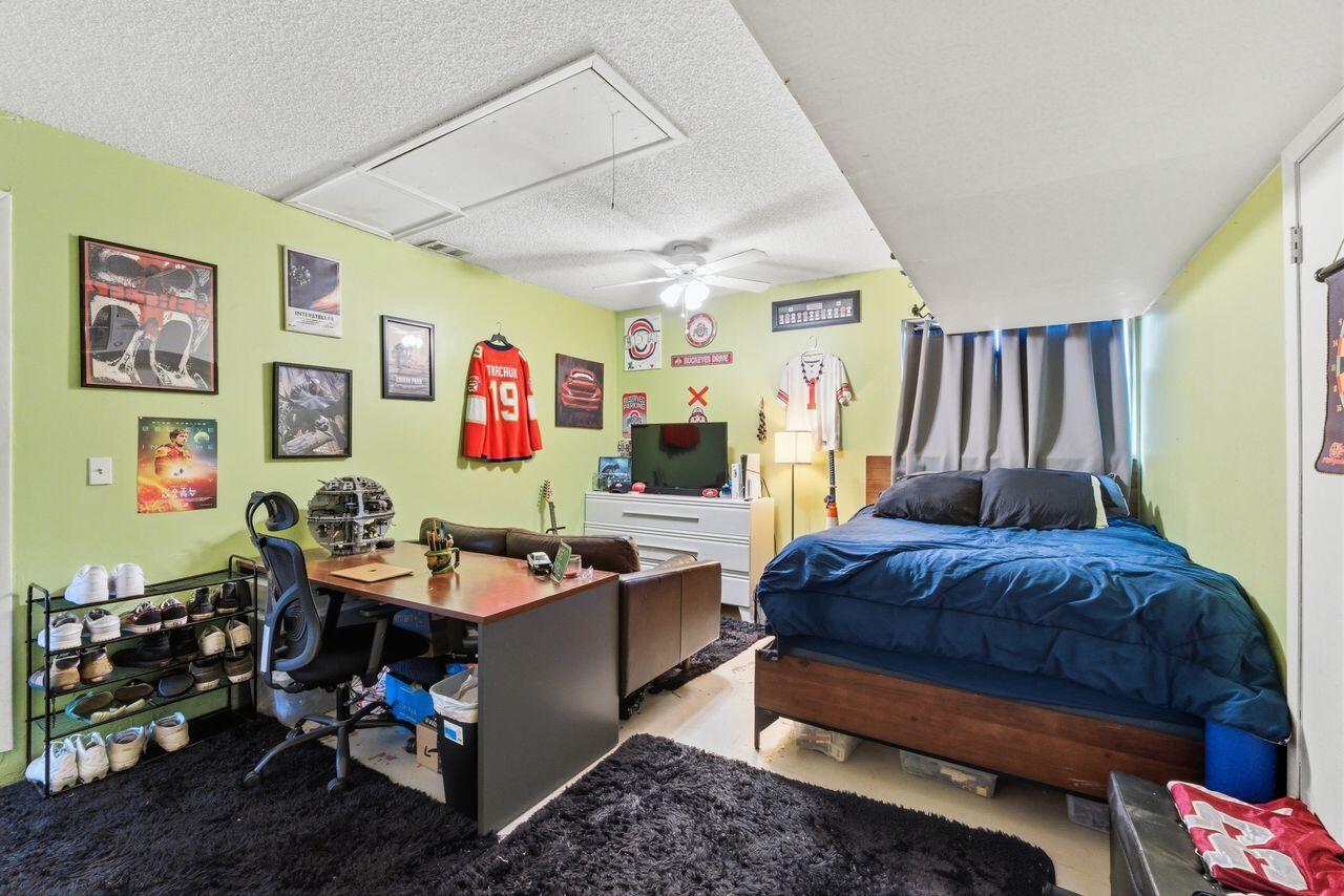 ROYAL PALM POINTE - Residential