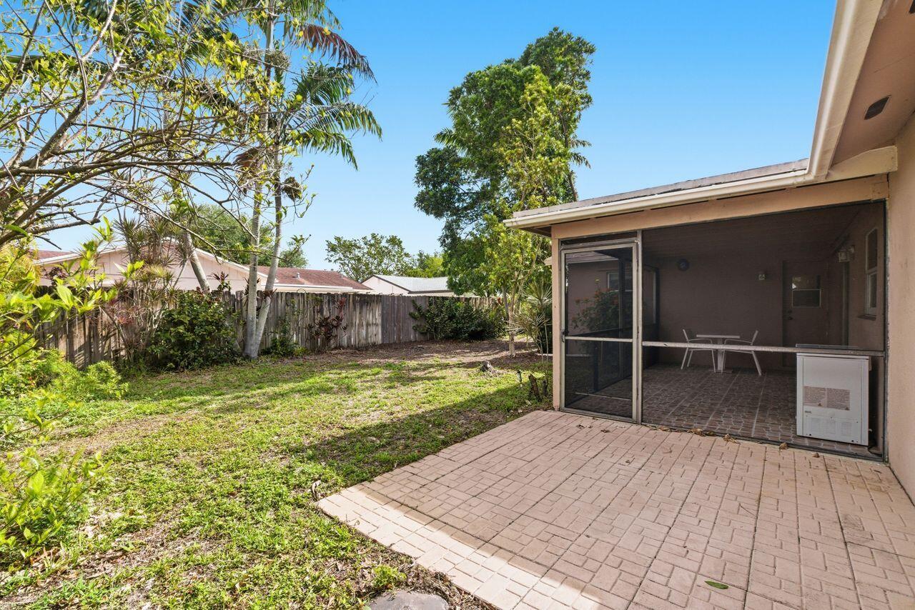 ROYAL PALM POINTE - Residential