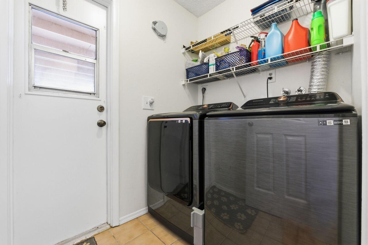 ROYAL PALM POINTE - Residential