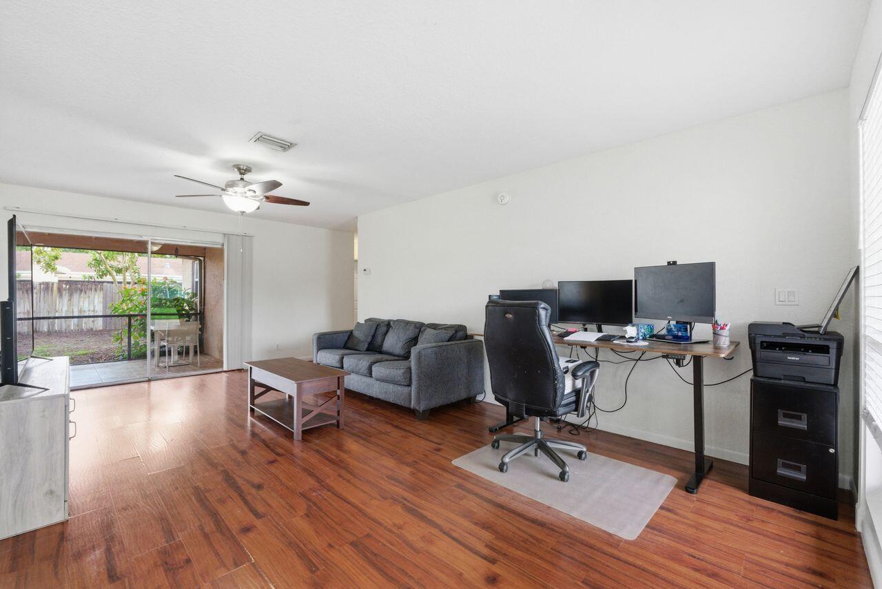 ROYAL PALM POINTE - Residential