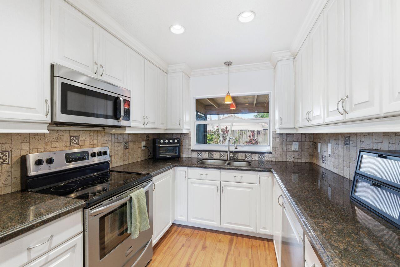 ROYAL PALM POINTE - Residential