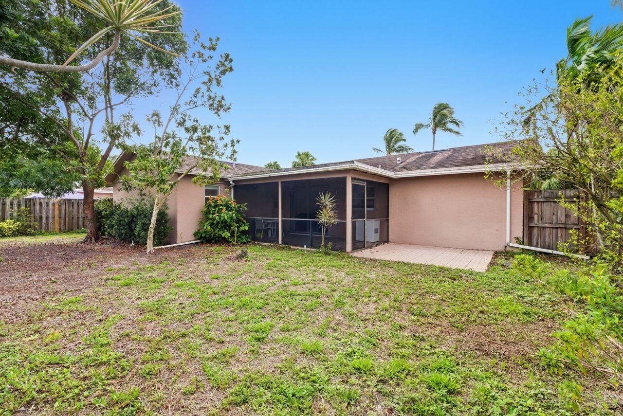 ROYAL PALM POINTE - Residential