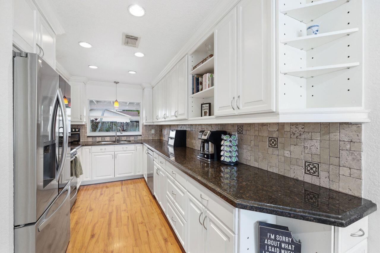 ROYAL PALM POINTE - Residential