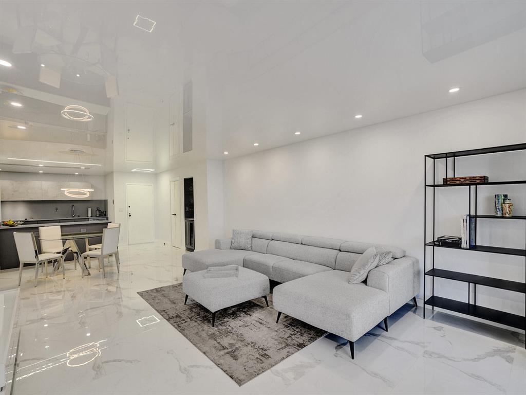 OLYMPUS CONDO PHASE - Residential Lease