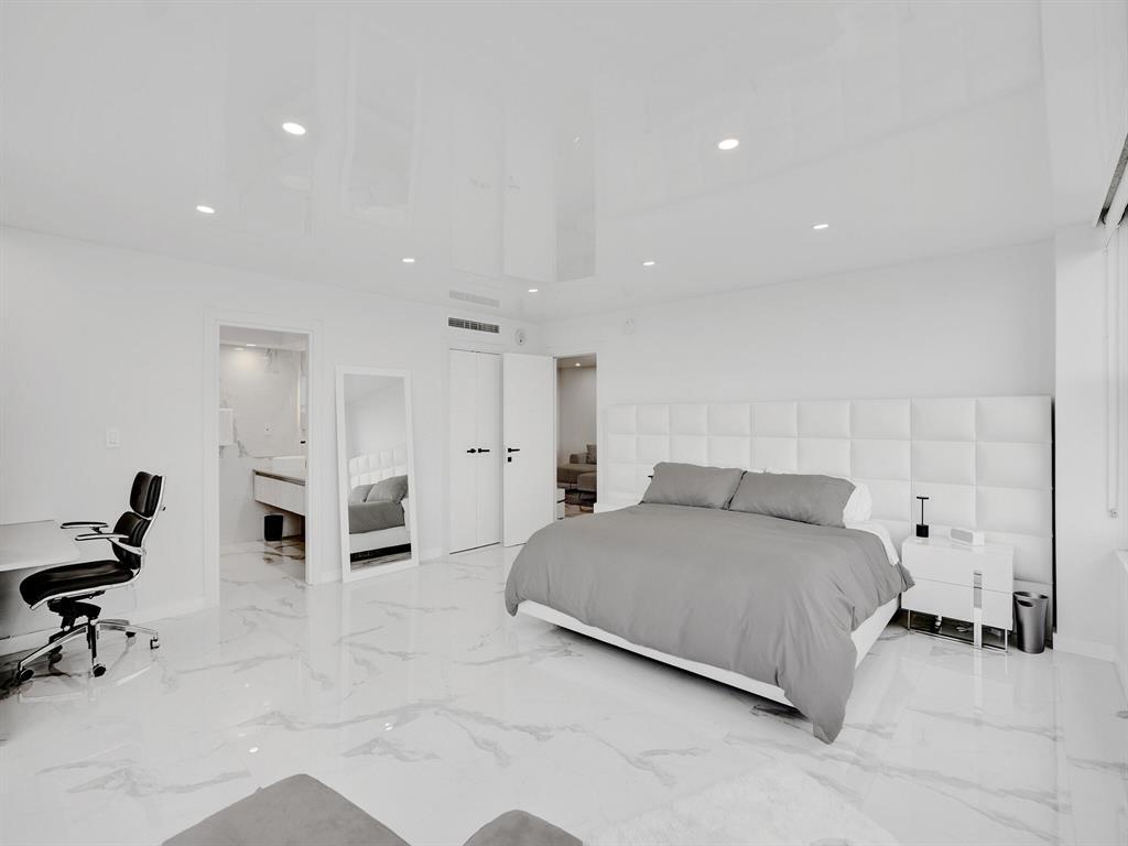 OLYMPUS CONDO PHASE - Residential Lease