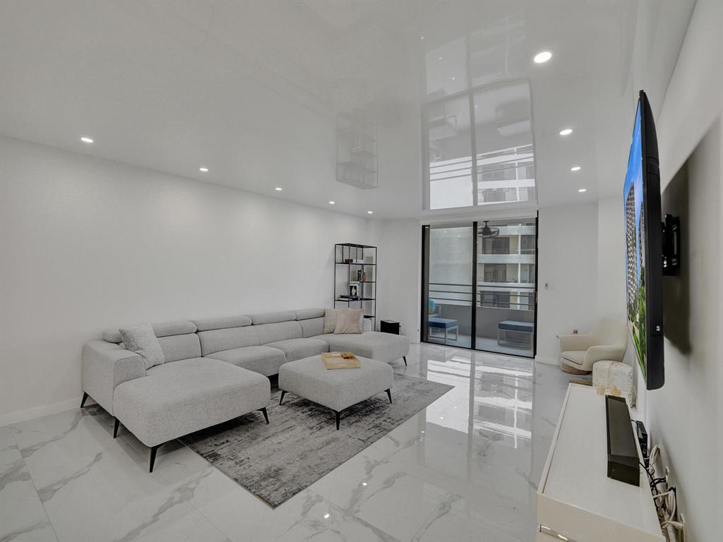 OLYMPUS CONDO PHASE - Residential Lease