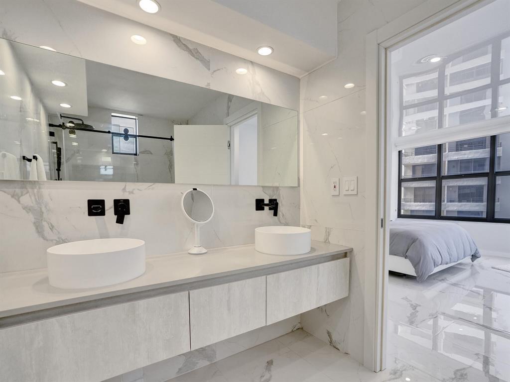 OLYMPUS CONDO PHASE - Residential Lease